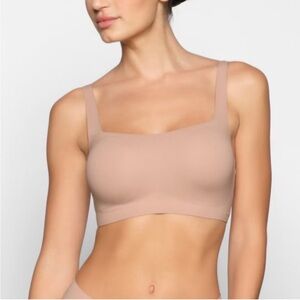 SKIMS Naked Scoop Bralette